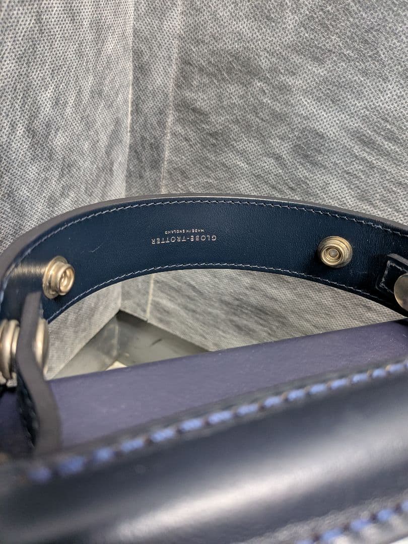 ④グローブトロッター ネイビー スモールアタッシェ