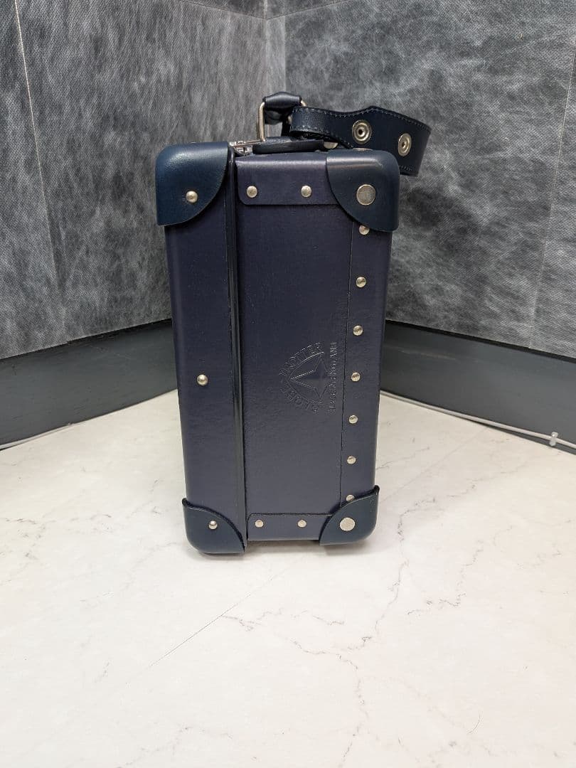 ④グローブトロッター ネイビー スモールアタッシェ