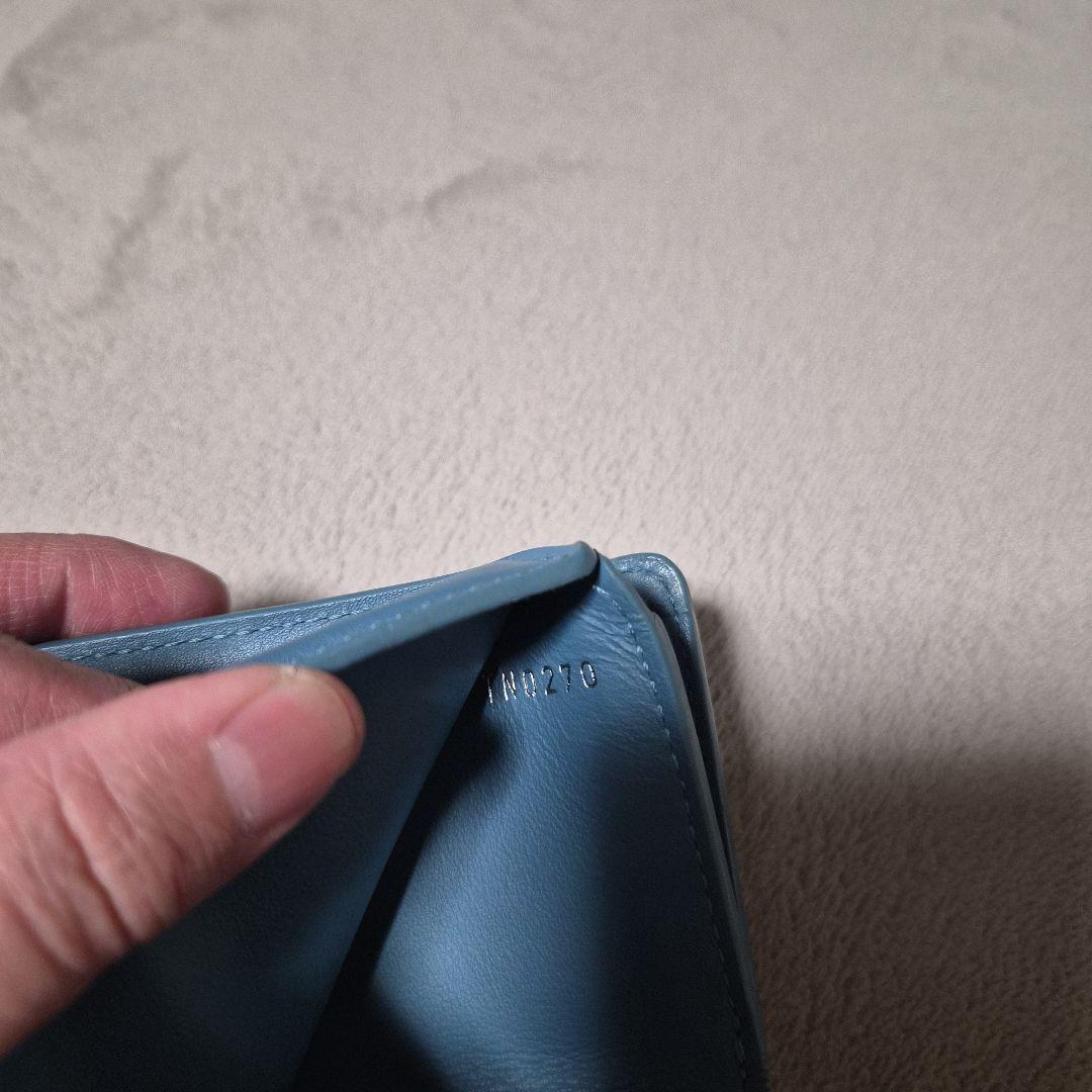 し*り様 Louis Vuitton 三つ折り財布 ホワイト