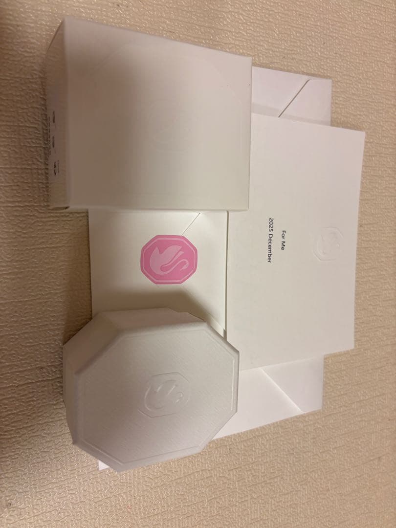 【新品・未使用】スワロフスキーStilla スタッドピアス　ゴールド