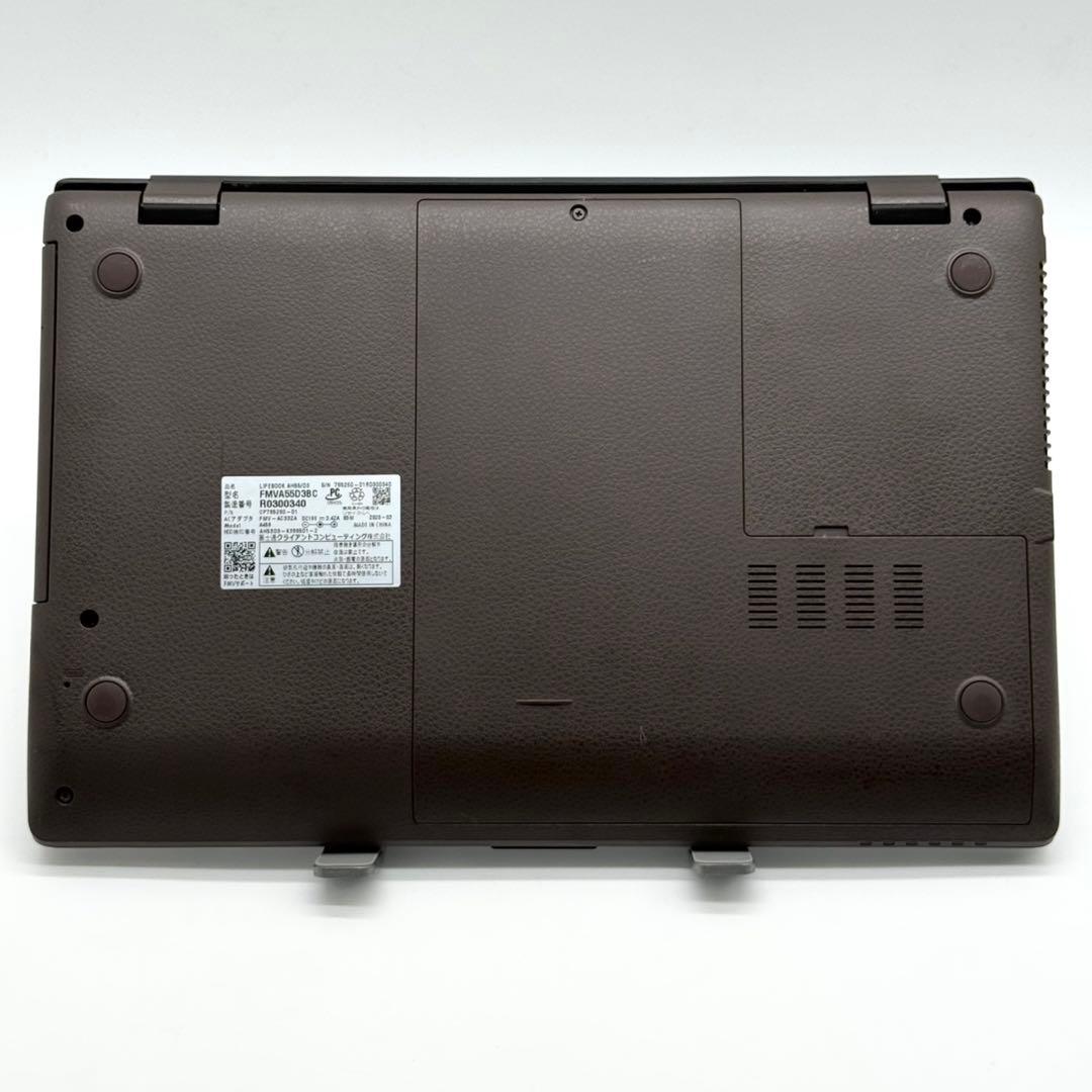 美品 富士通 ノートパソコン 第8世代i7 32GB NVMe512 起動16秒