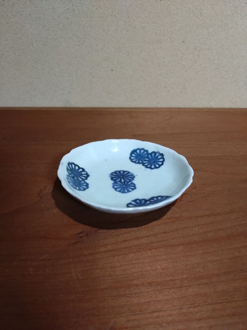 古伊万里 蒟蒻印判 花紋 輪花平盃 小皿