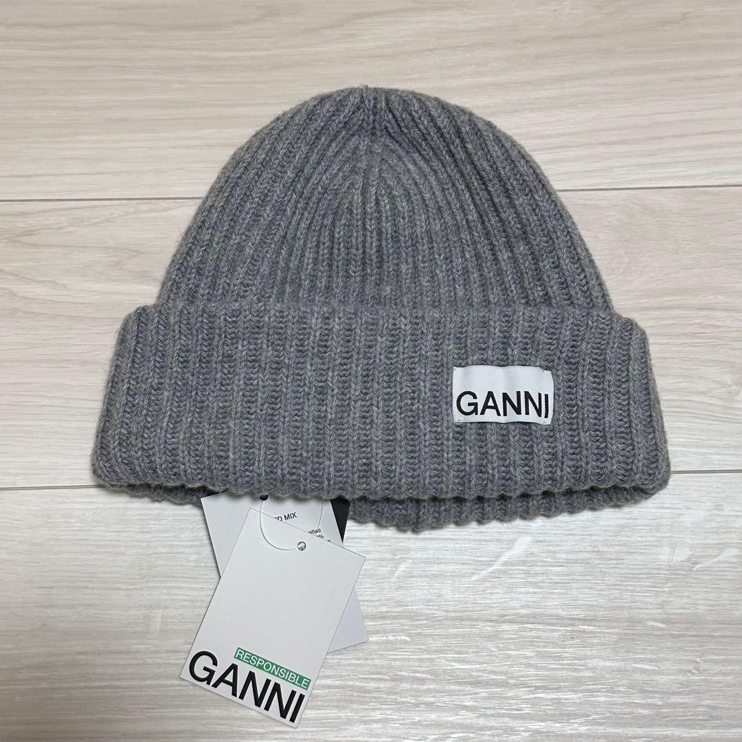 新品 GANNI グレー ニット帽