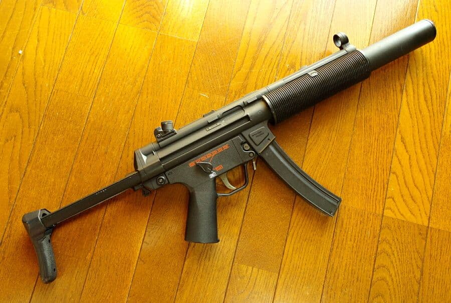 東京マルイ H&K MP5 SD6 200連射マガジン付き