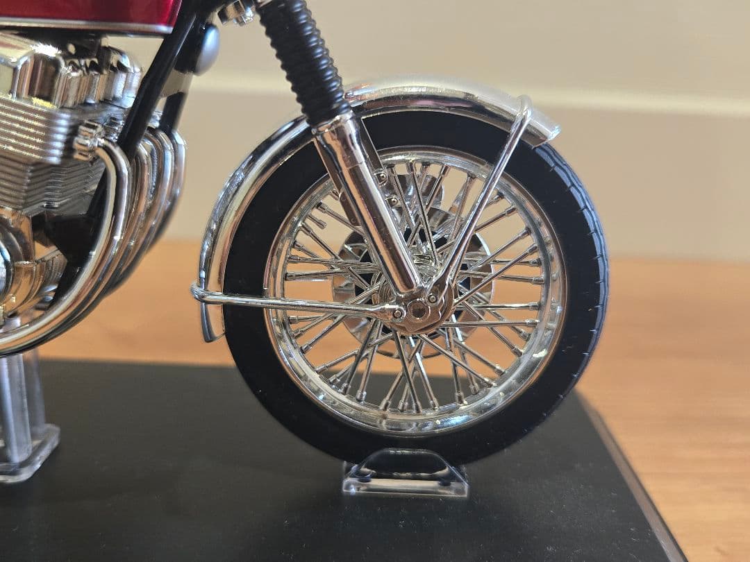 ホンダ CB750FOUR キャンディレッド アオシマ 1/12 バイク