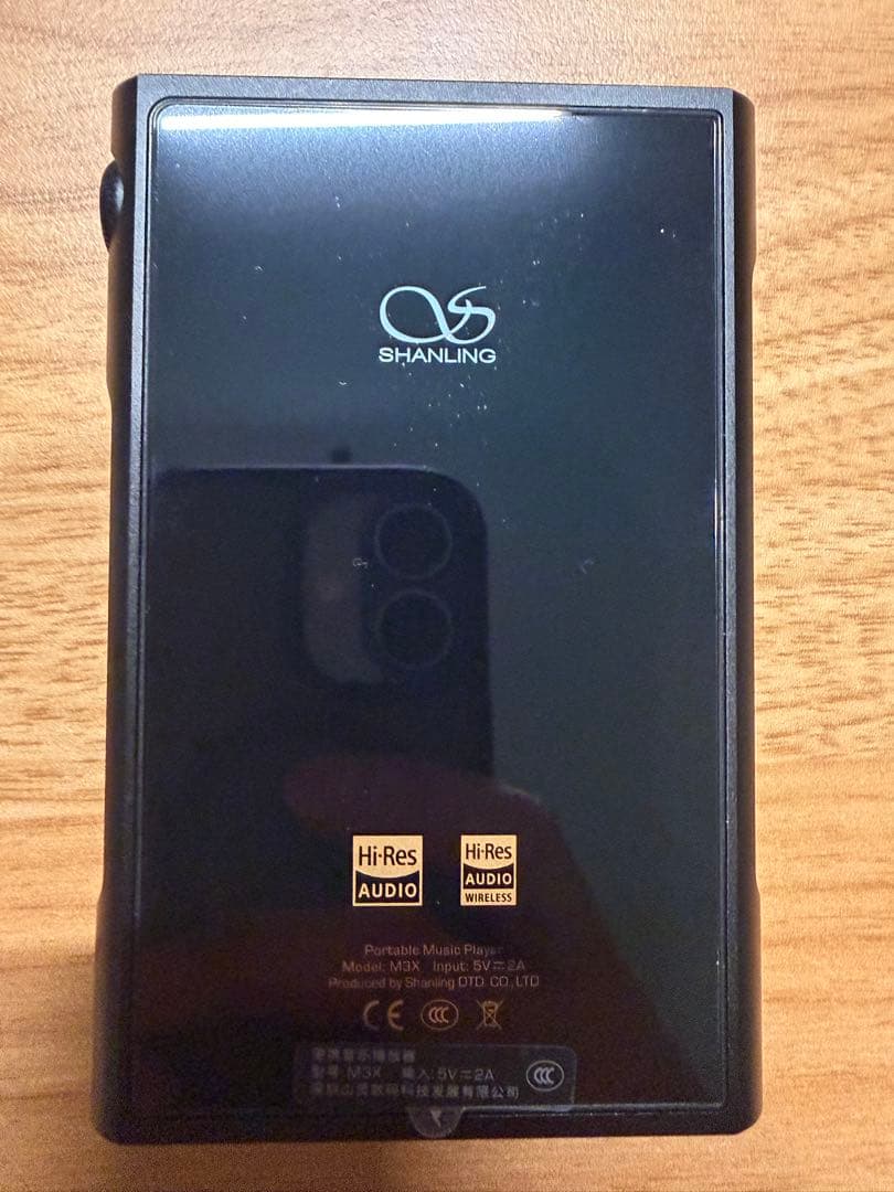 M3X ポータブル音楽プレーヤー　ケース付き