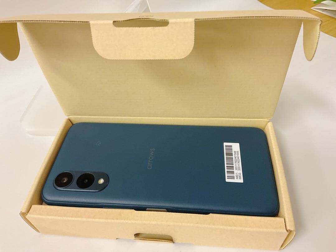 【新品同様】 ARROWS We2 ネイビー 【即日発送】