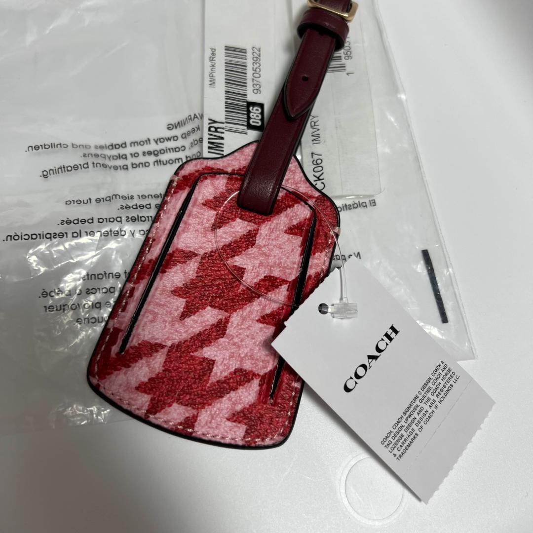 COACH ラゲッジタグ 千鳥格子柄 Luggage Tag ピンク レッド