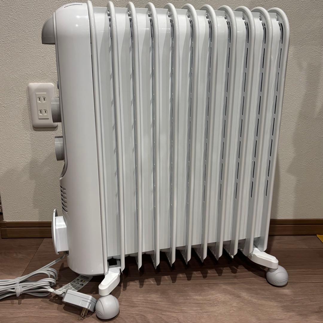 【極美品】デロンギ アミカルド オイルヒーター　RHJ45M1115-LG