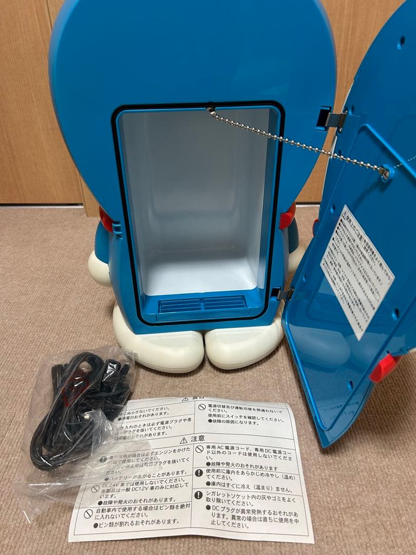【非売品 希少】ドラえもん 冷温庫 未使用 元箱付 アート引越センター 景品