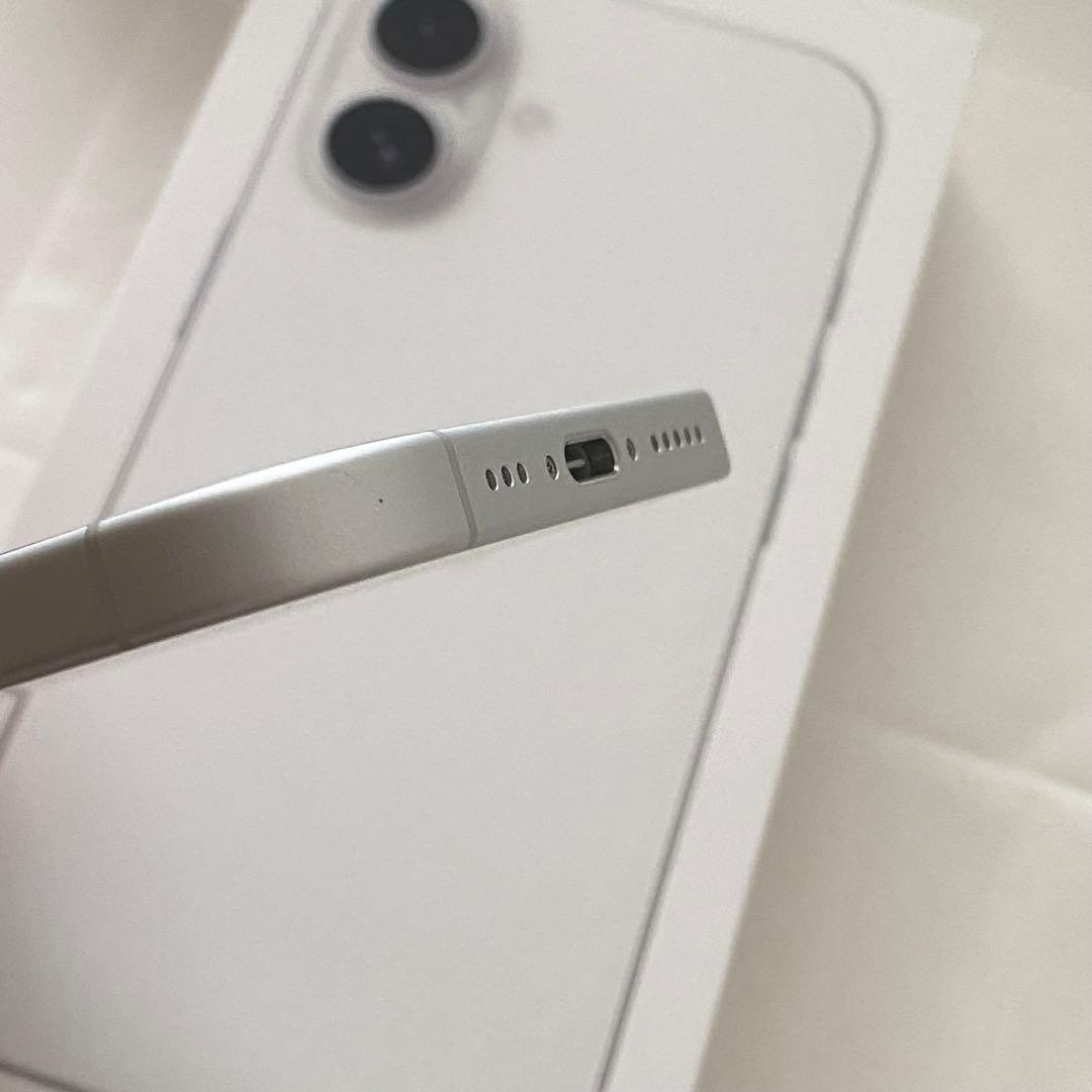 iPhone16 128GB ホワイト　本体