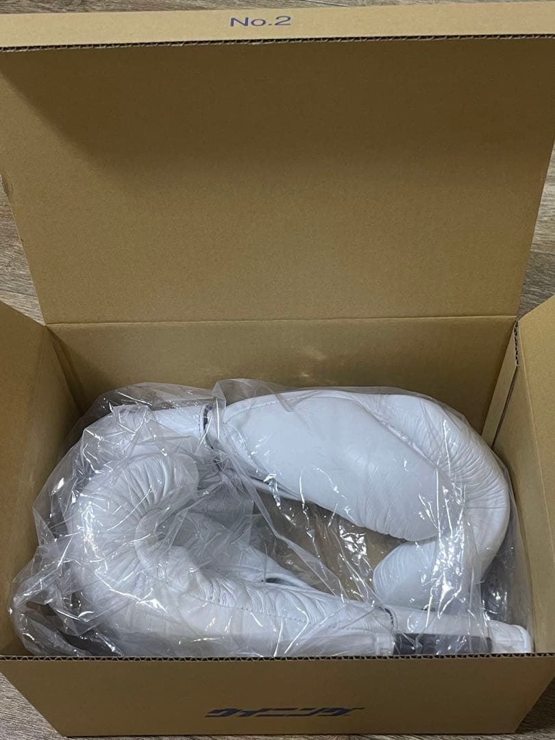 Winningグローブ12oz ホワイト