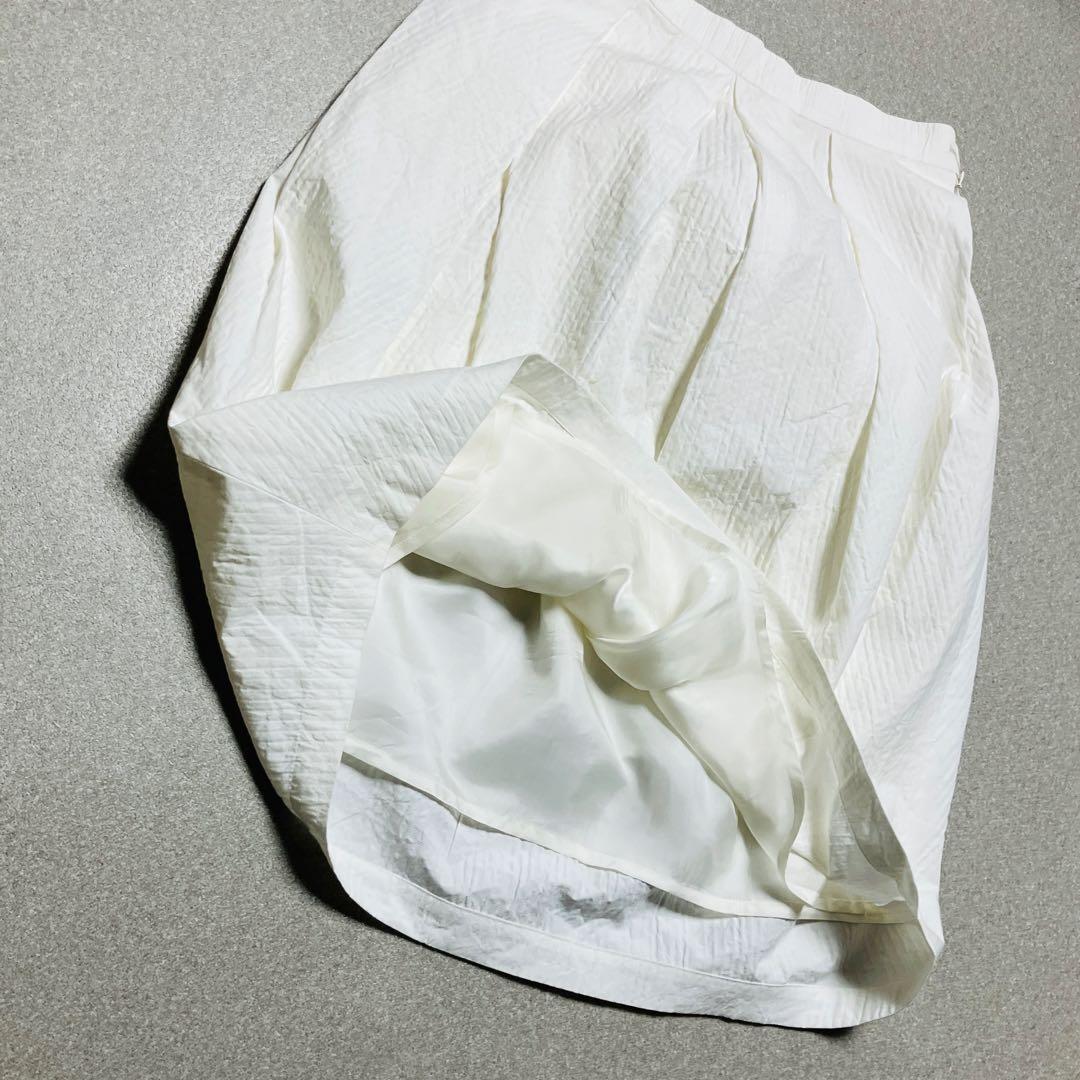 ミナペルホネン sky shadow プリーツスカート 白