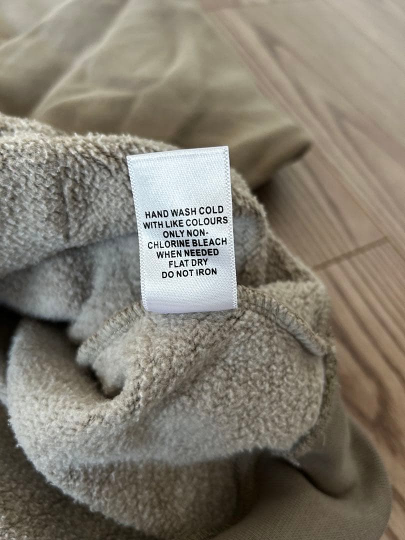 【美品】ESSENTIALS パーカー フーディーfod fear of god