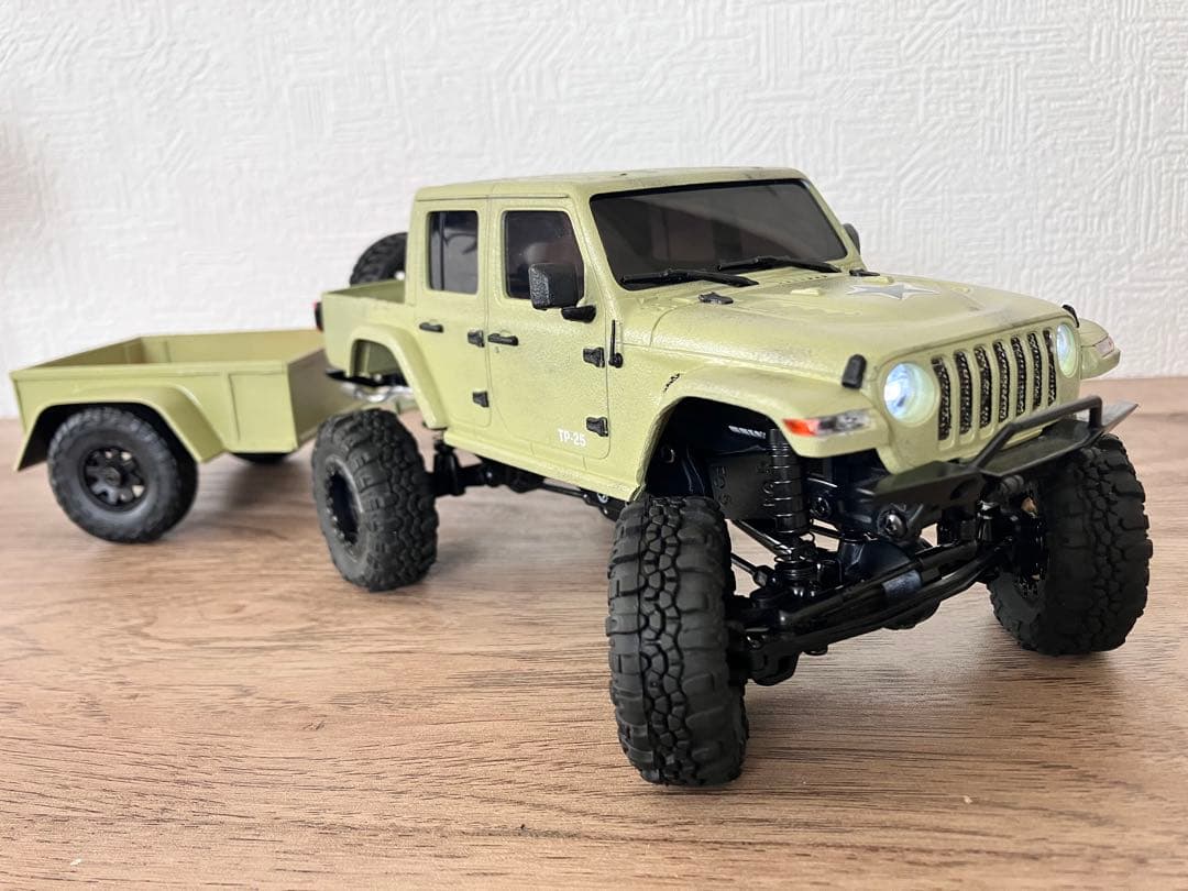 京商jeepグラディエーター風　ミニッツ4×4