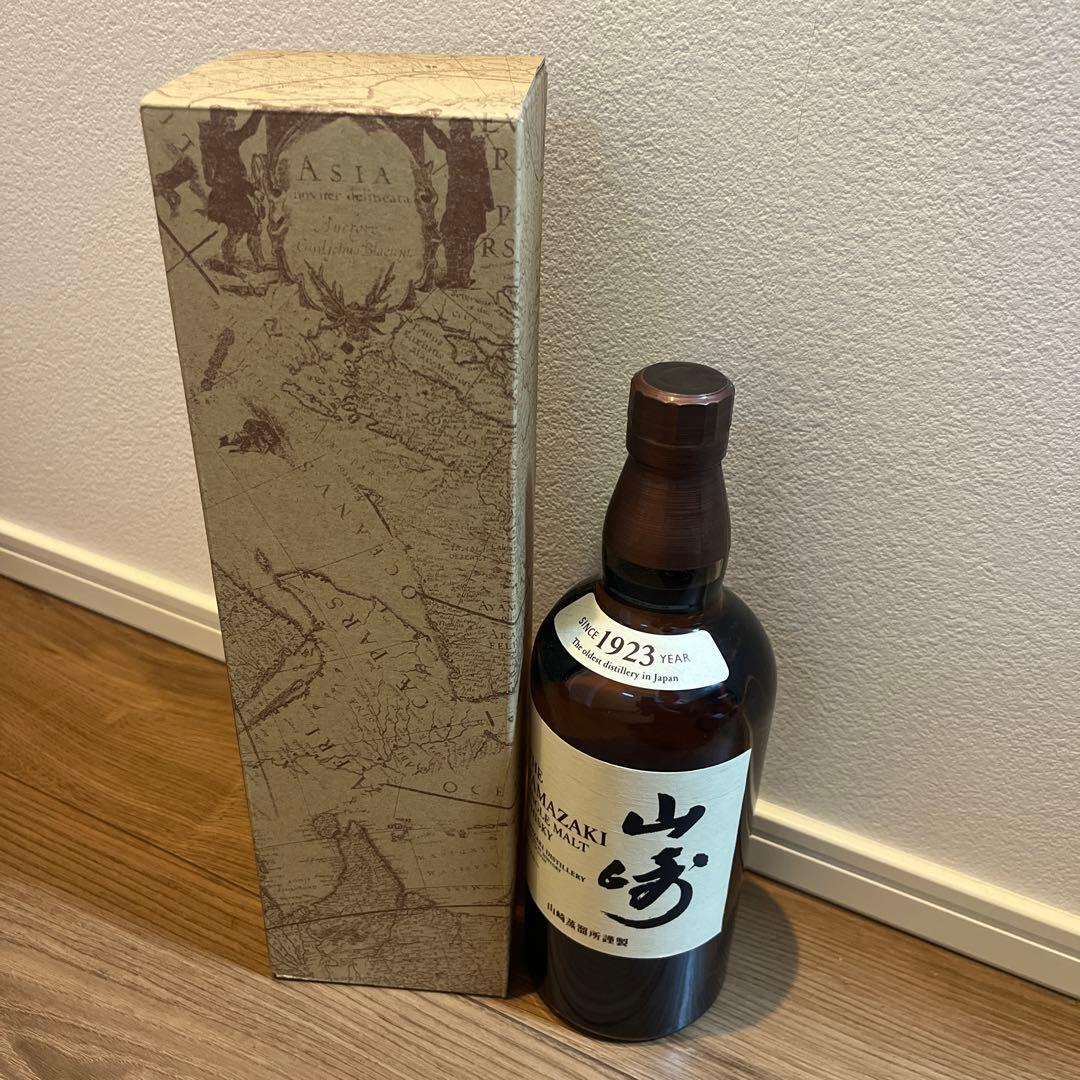 山崎のシングルモルトウイスキー　700ml 未開栓