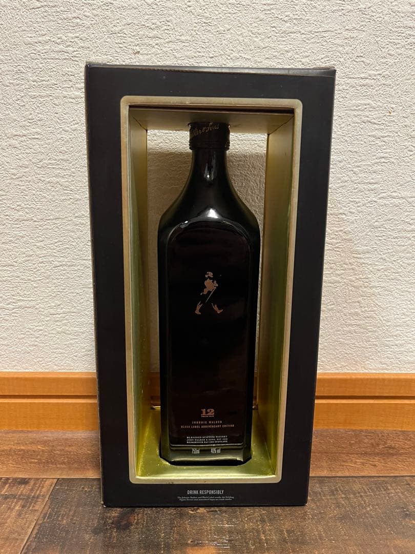 ジョニーウォーカーブラックラベルの100周年記念のアニバーサリーエディション