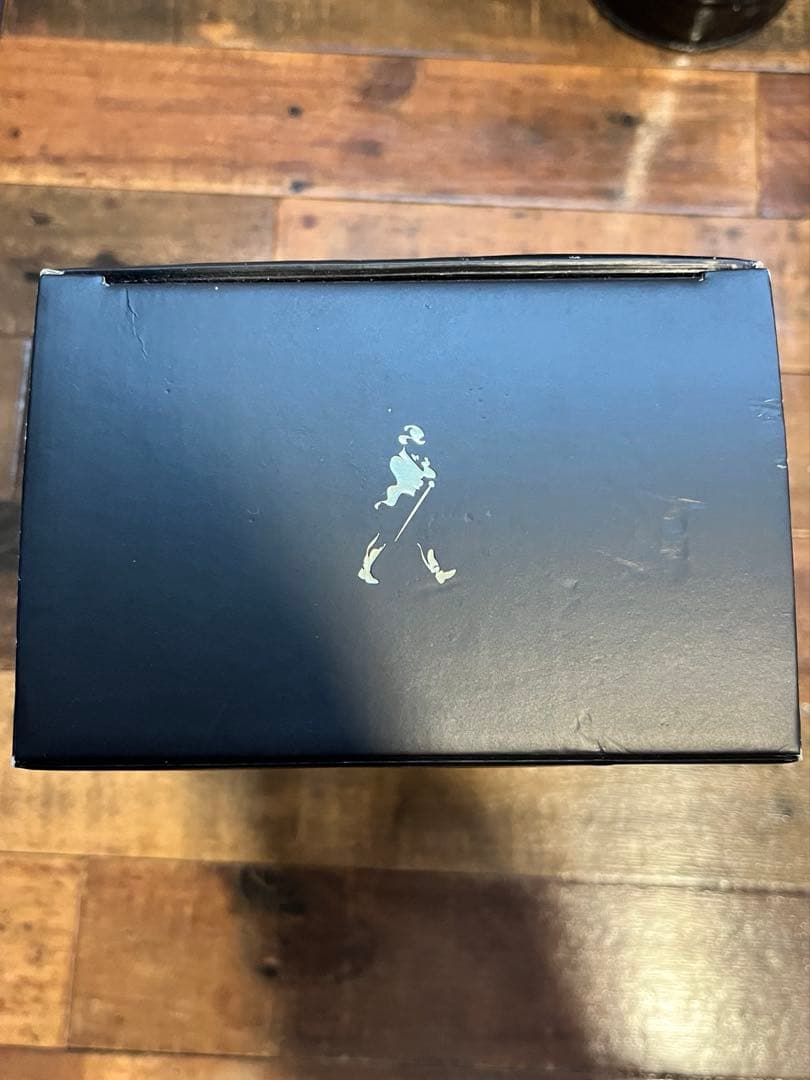 ジョニーウォーカーブラックラベルの100周年記念のアニバーサリーエディション