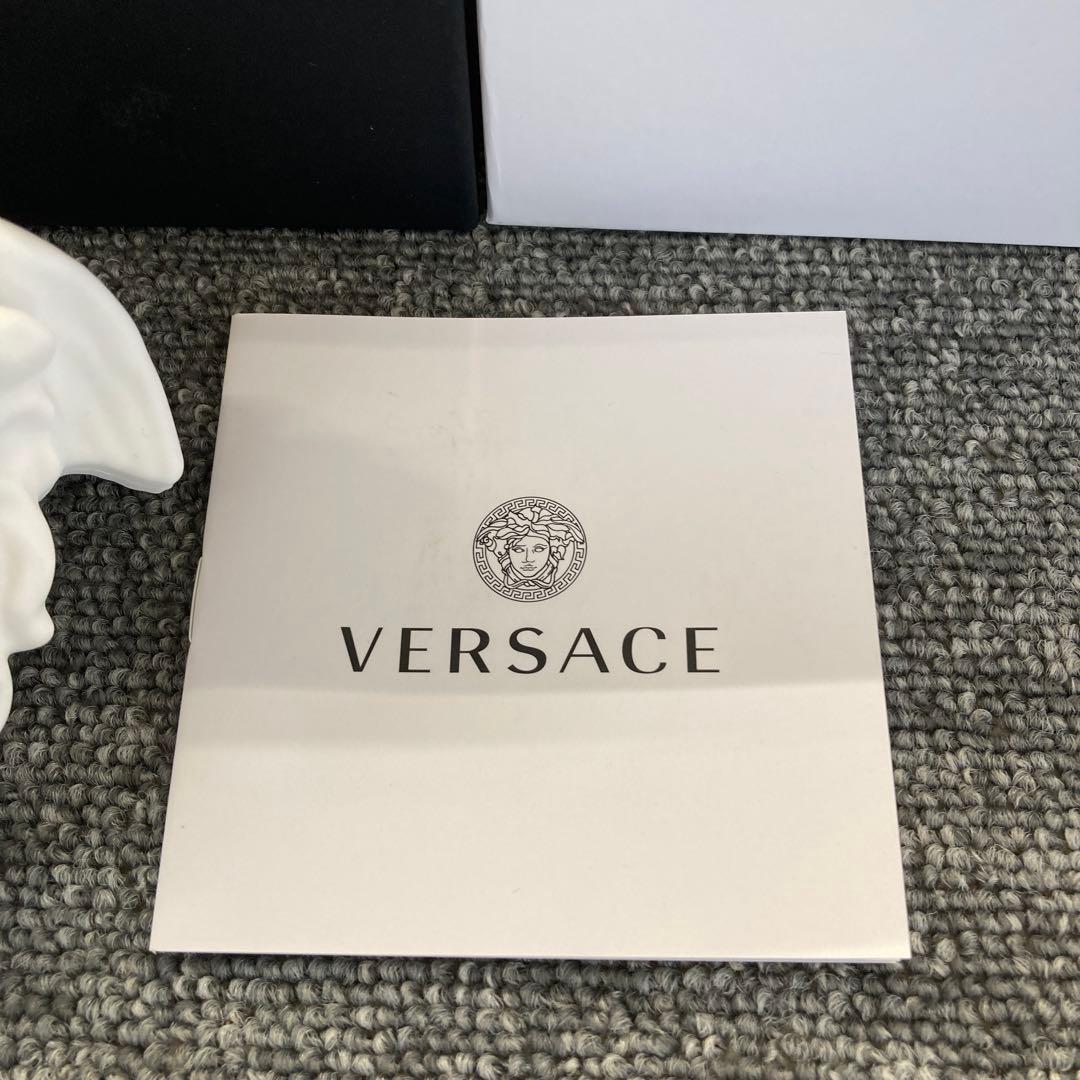フォロー割　VERSACE ヴェルサーチ ラバーベルトウォッチ 未使用品