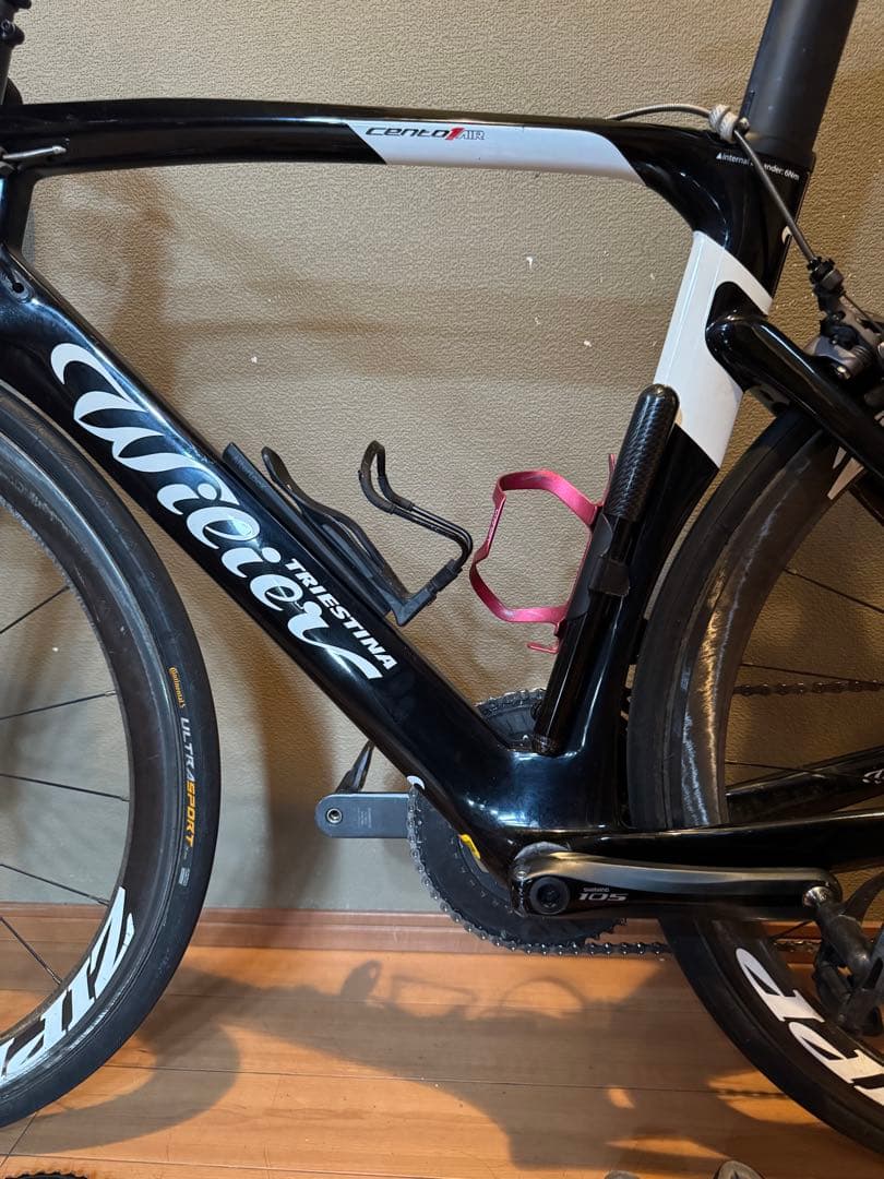 Wieler cento 1 air フレームセットとdi2