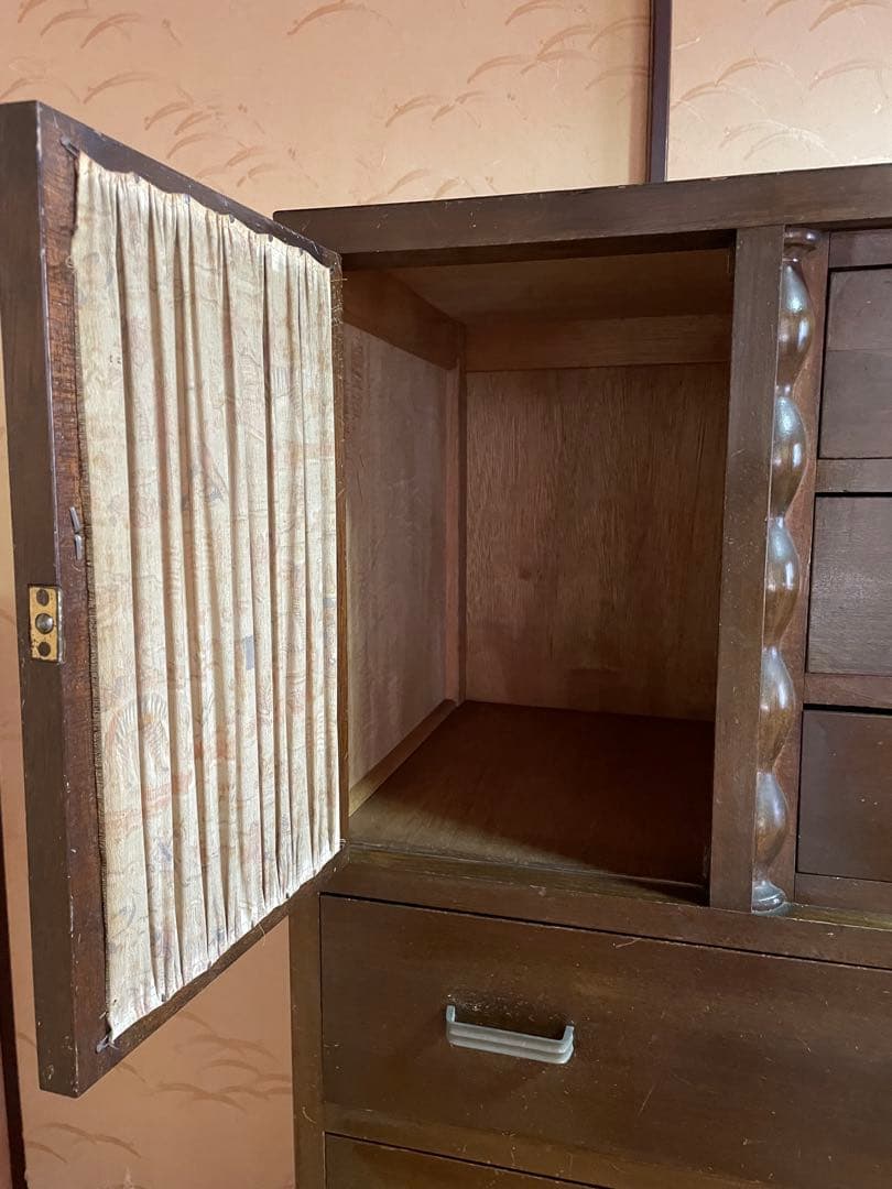 little meさん専用木製 箪笥 7段引出し ガラス扉付鍵付き 昭和レトロ