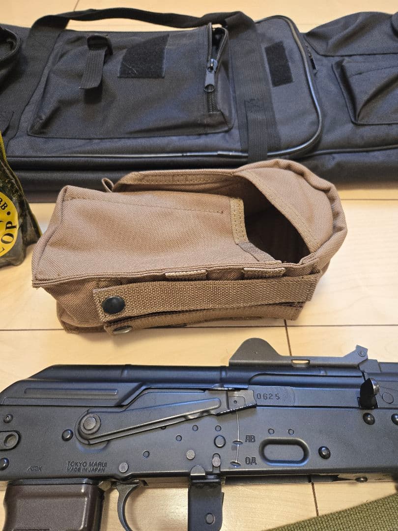 【東京マルイ】次世代AKS74U＋バック＋マガジン5本＋ベルトインサート付＋弾