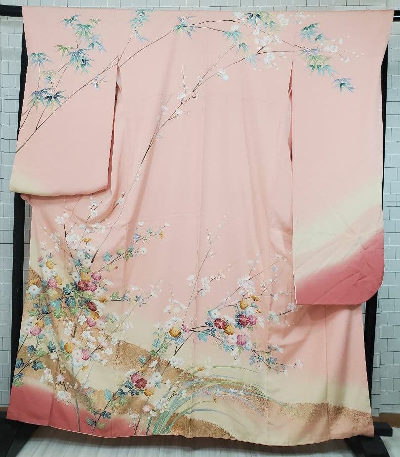 685ー72番　在庫処分　着物　正絹　振袖　成人式　手描き　京友禅染め　在庫処分