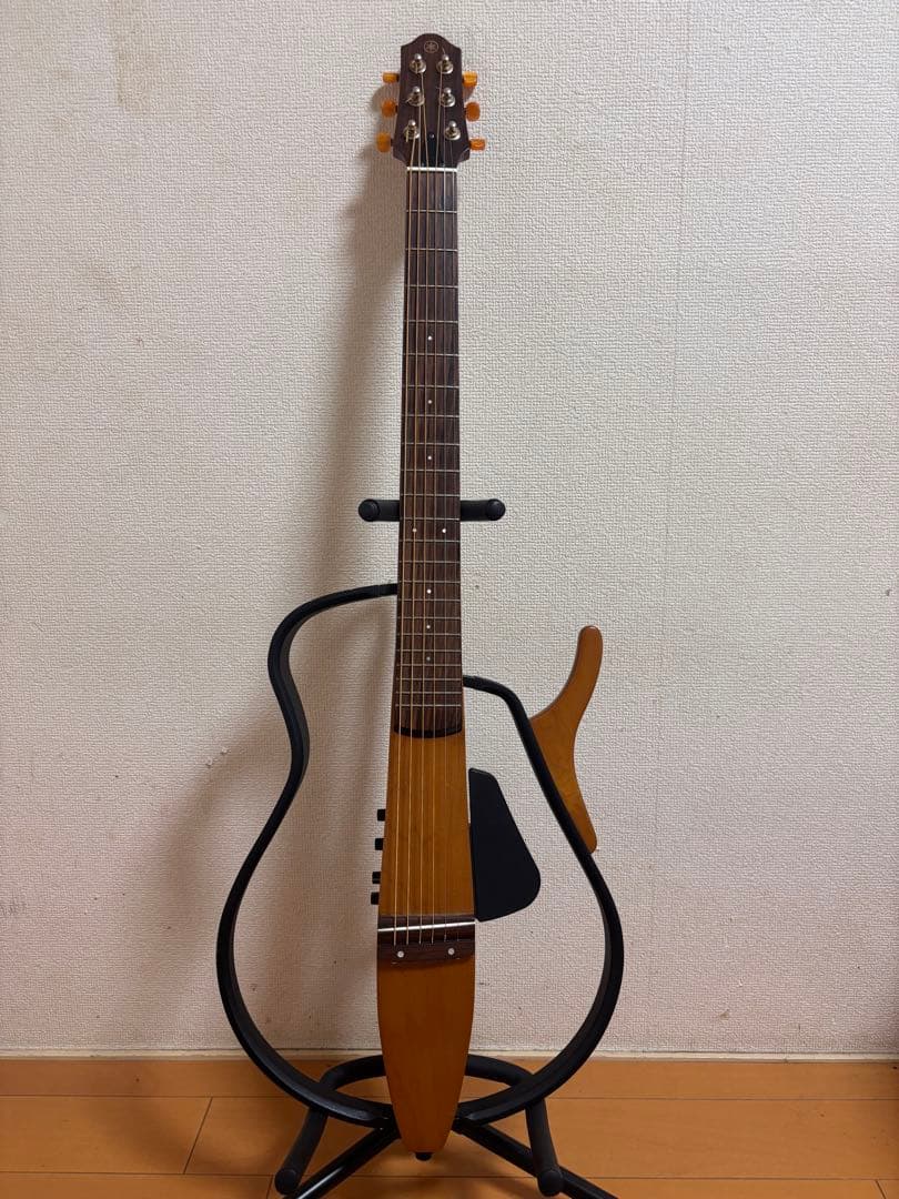ヤマハ　サイレントギター　SLG110S