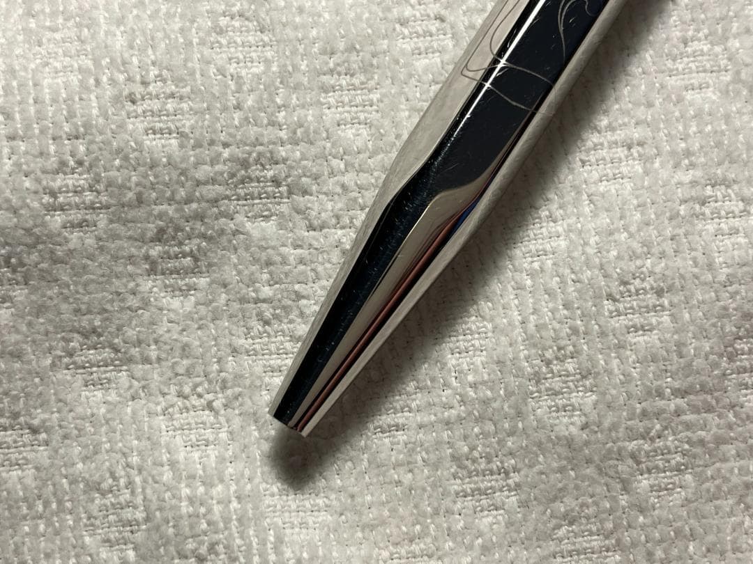 CARAN D'ACHE（カランダッシュ）ボールペン エクリドール スズラン