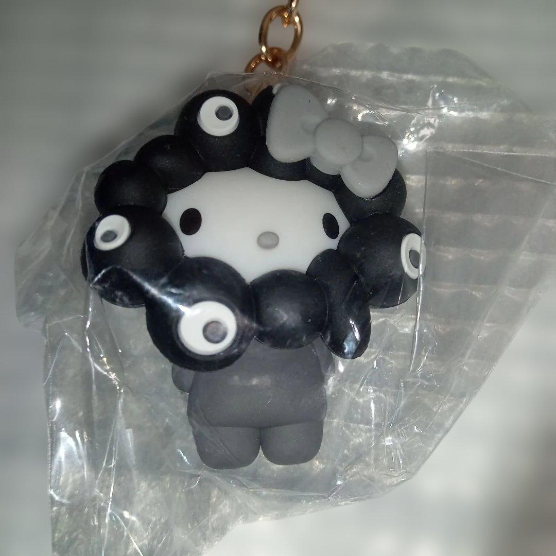 O*可様 万博会場限定サンリオミャクミャク　キティーキーホルダー　黒　ノーマル