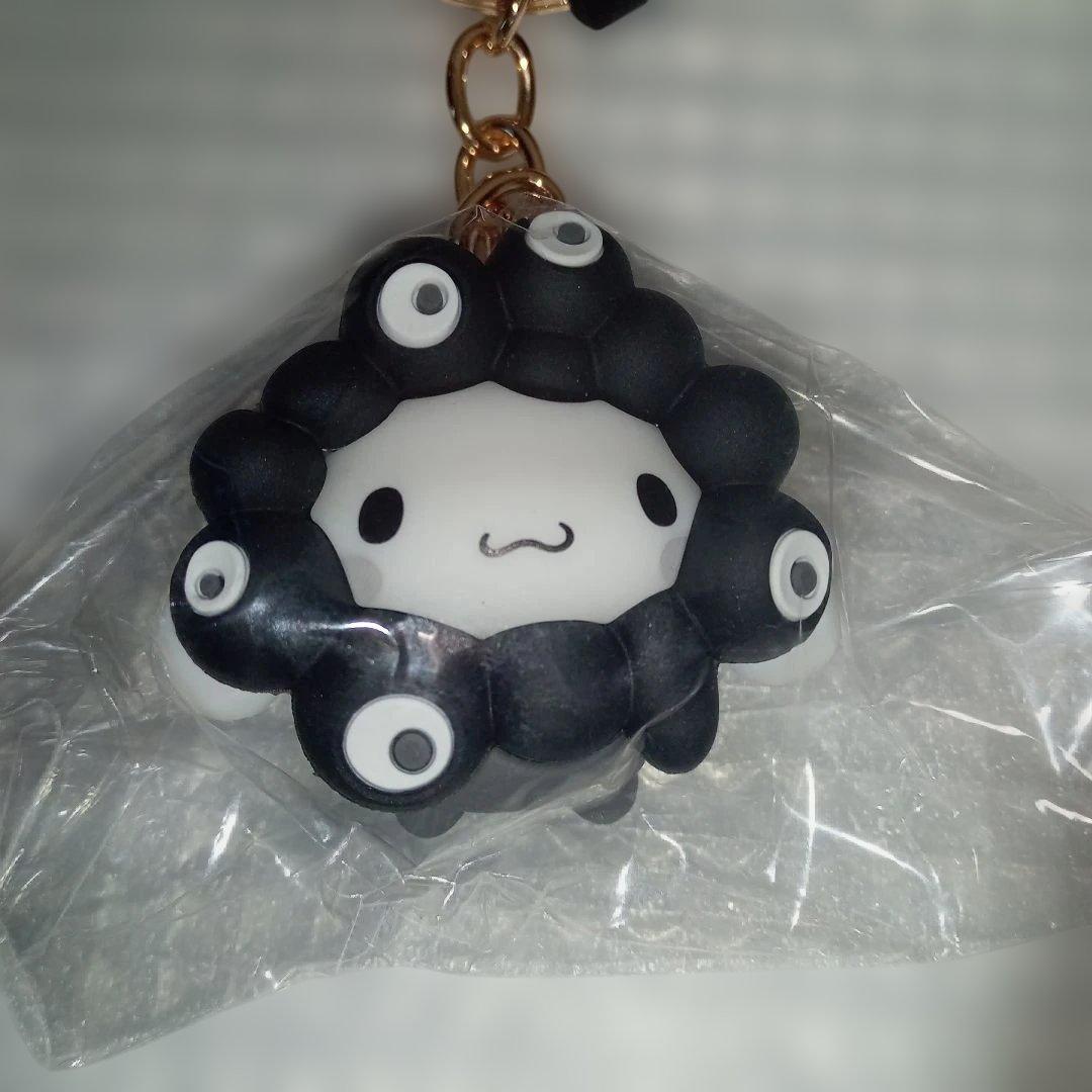 O*可様 万博会場限定サンリオミャクミャク　キティーキーホルダー　黒　ノーマル