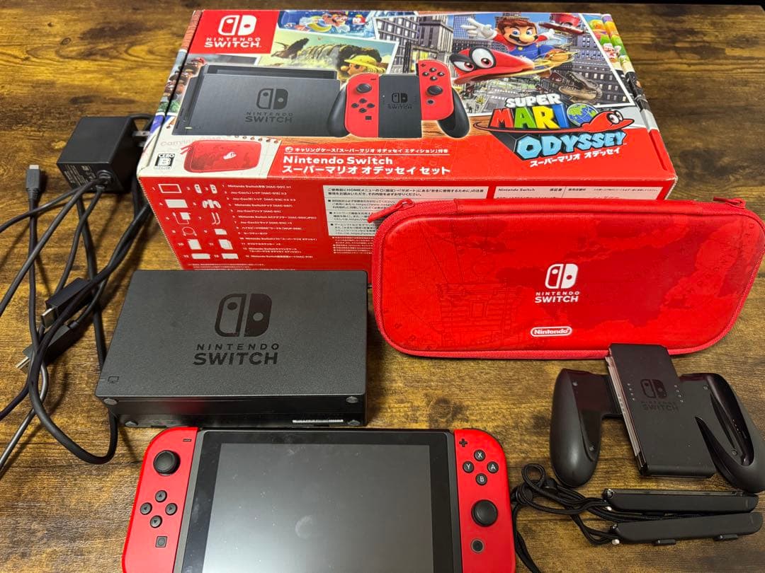 Nintendo Switch スーパーマリオオデッセイ（本体のみ）