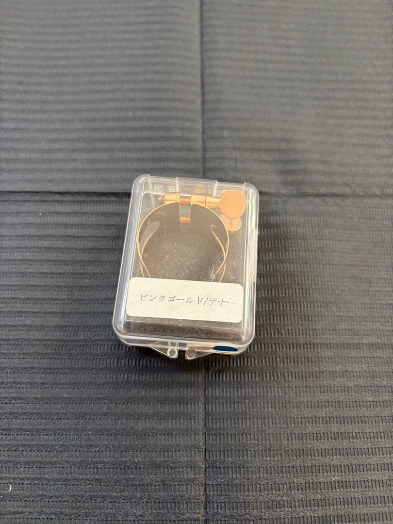 テナーサックス用リガチャー　ハリソン　ピンクゴールド