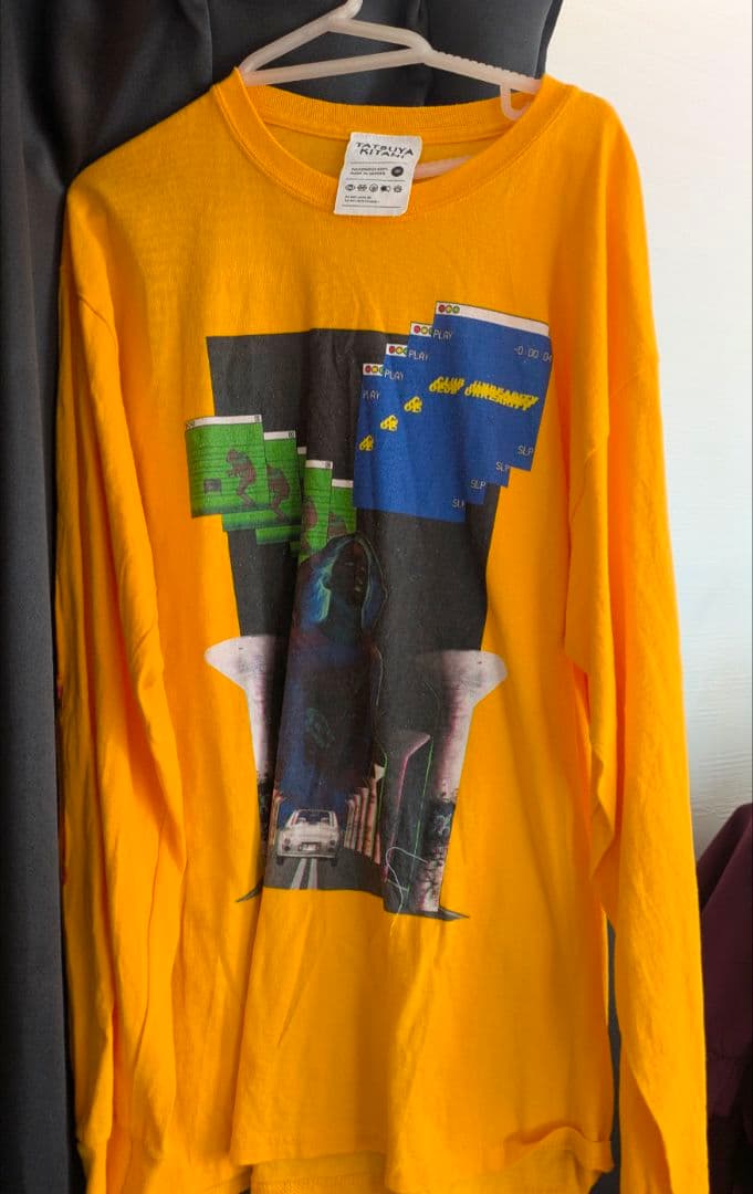 キタニタツヤ クラブ非現実 ロンT ゴールド