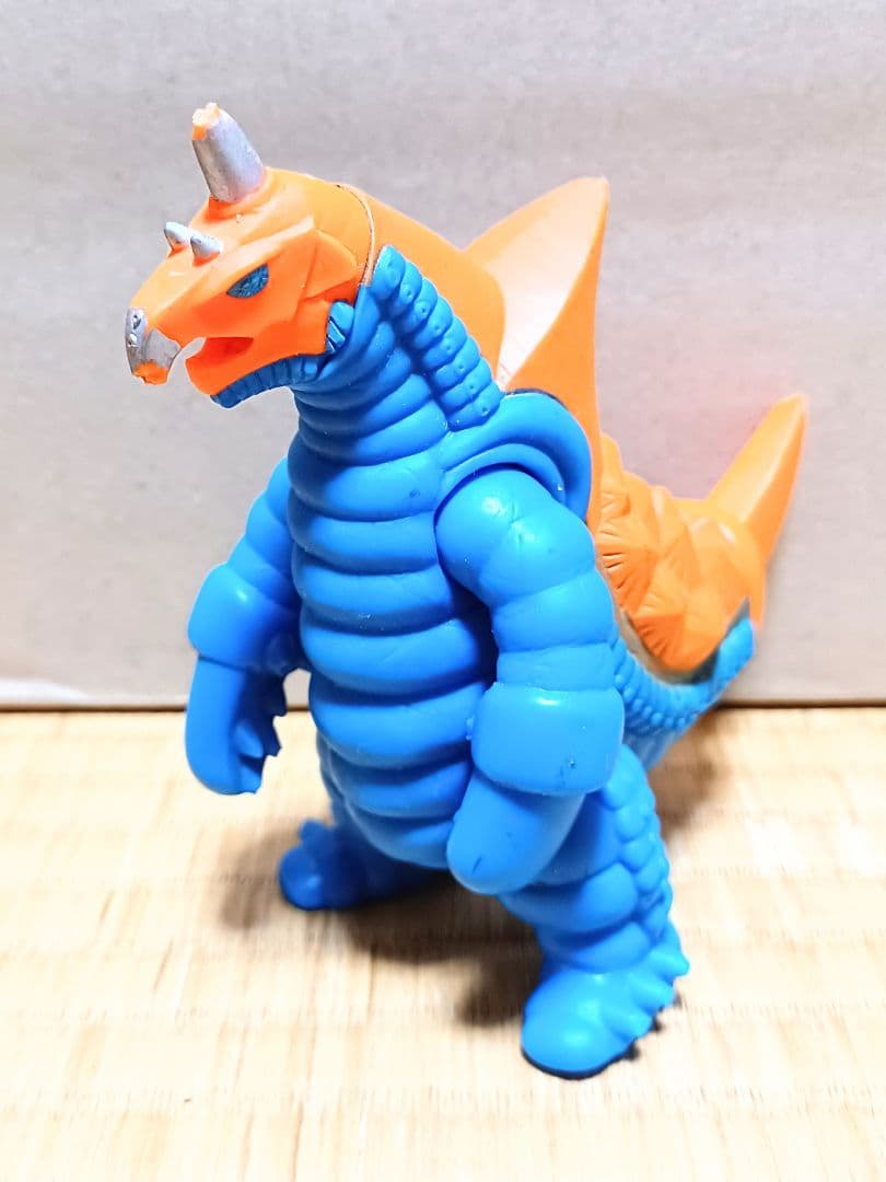 164 ライブサイン有り　ウルトラ怪獣500　バキシム　14cm　ウルトラマン