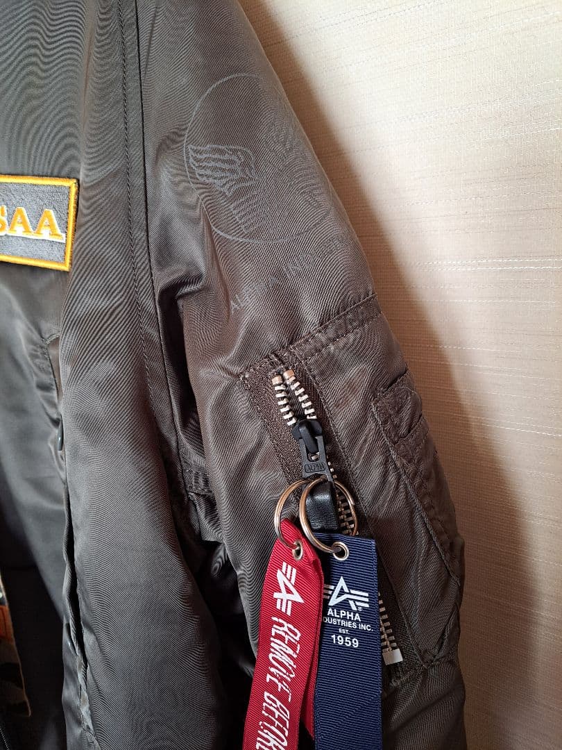 新品 バイオハザード リベレーションズ N-3B ジルモデル カーキ 公式