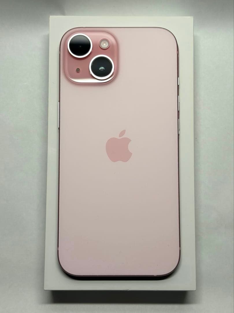 iPhone 15 ピンク 128GB SIMフリー 美品