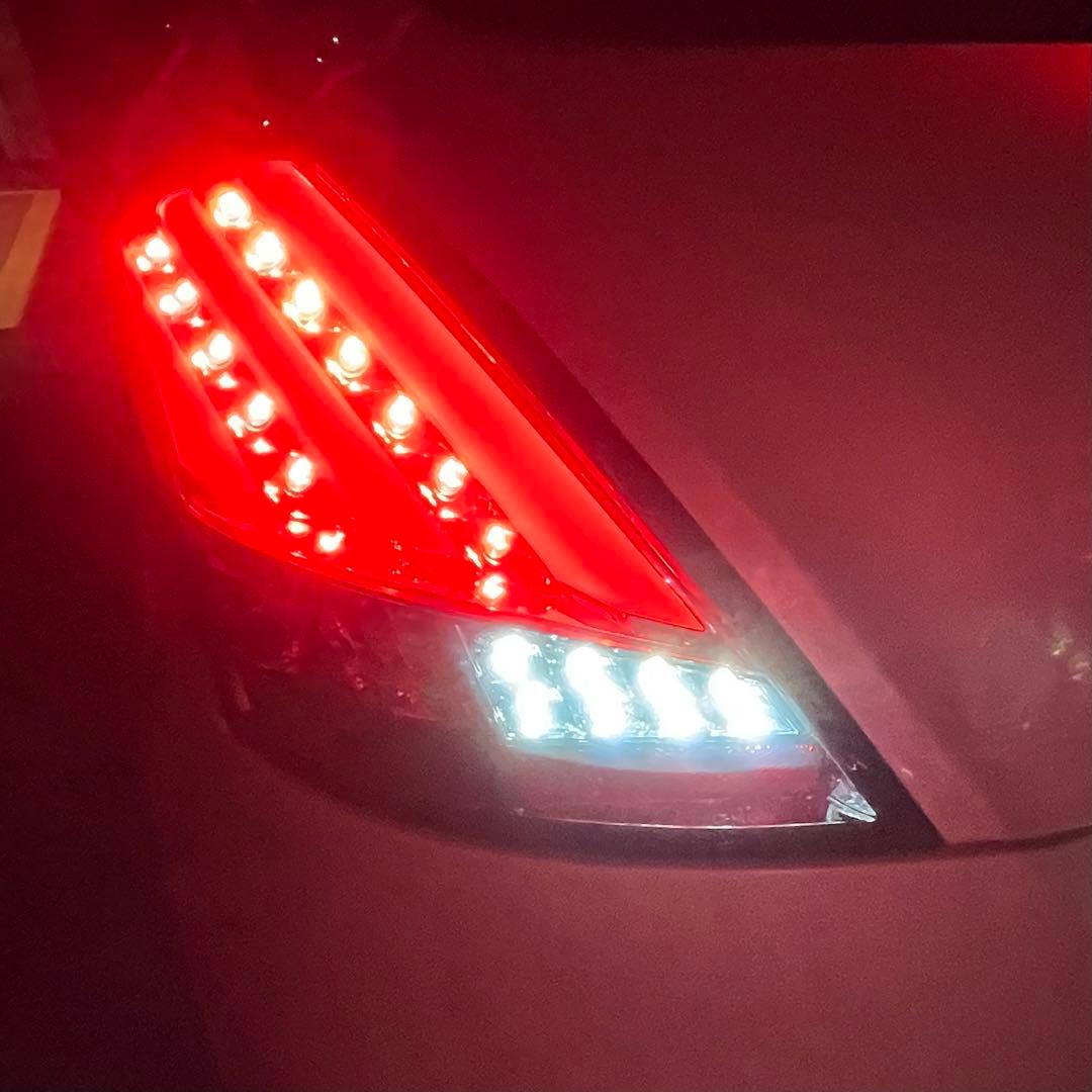 g*7様 zc32s スイスポLEDテールランプ スモーク 2個セット　(中古)