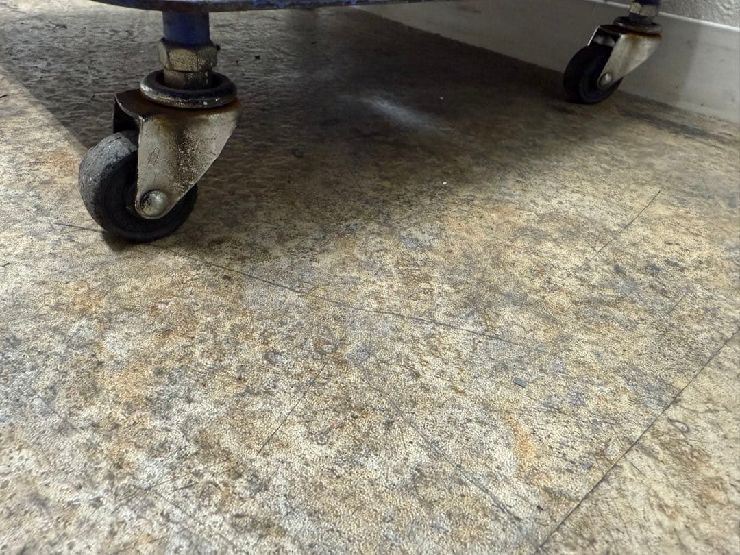 電飾看板　自立電光看板　看板　キャスター付き　W４００ｘD４００ｘH１３６０ｍｍ