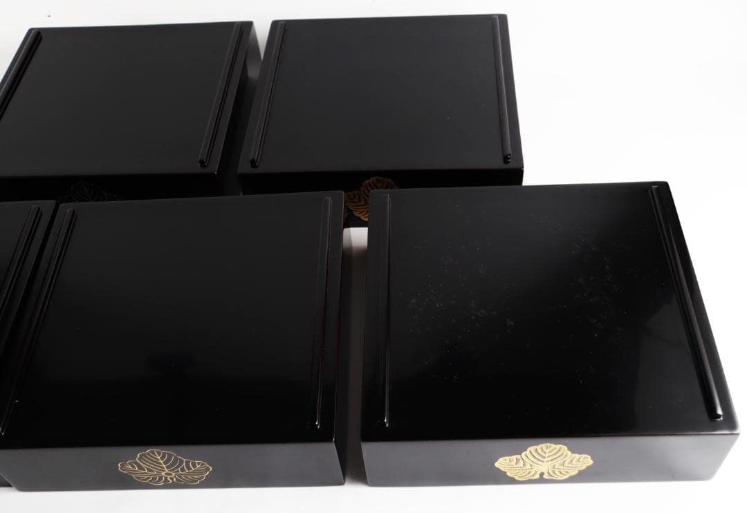 輪島塗 重箱 御重 蔦家紋 蒔絵 木製漆器 木箱