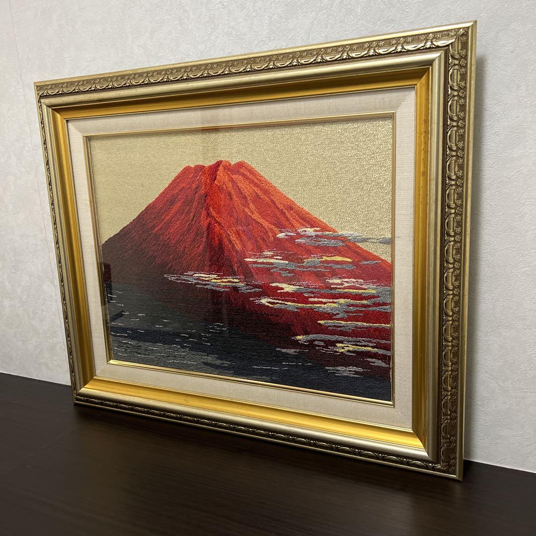 縁起物！ 赤富士 刺繍絵 額縁 F6号 ゴールド アンティー ク 送料無料