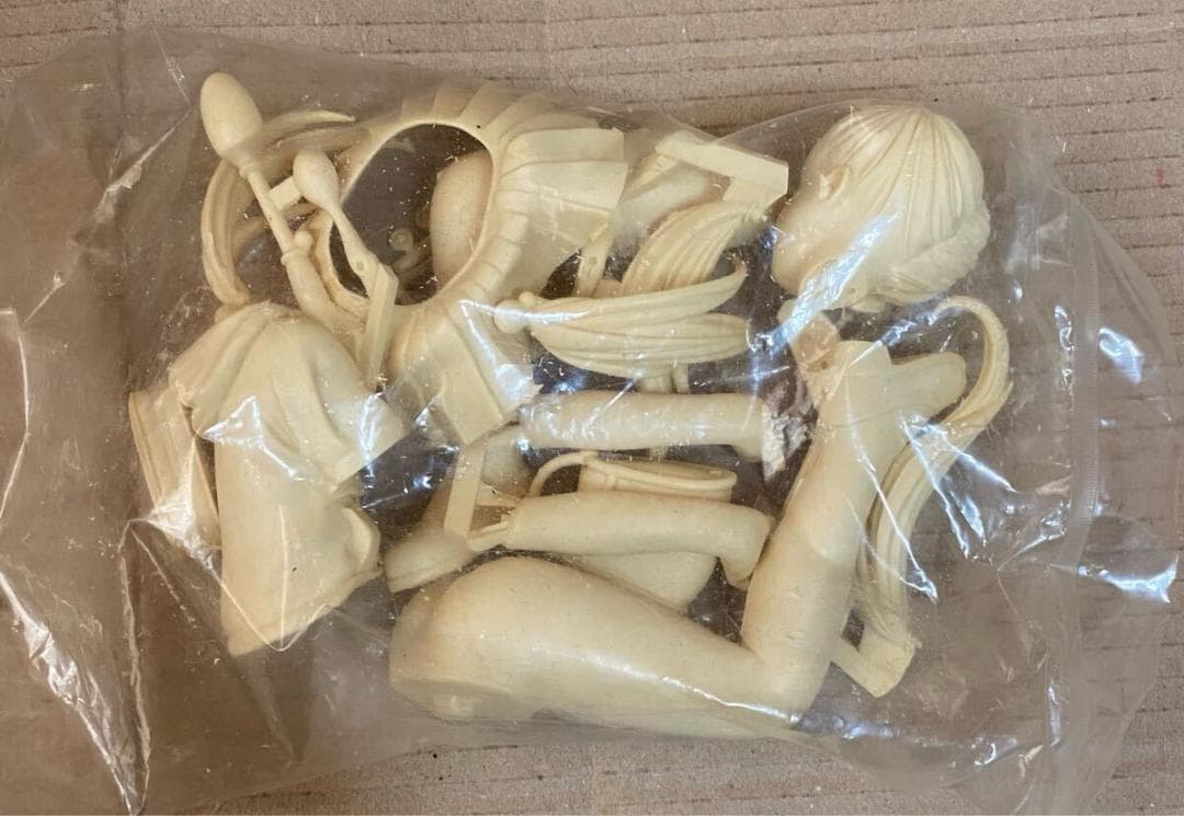 ペーパークラフト欠品 スクルド Ⅵ アイス ガレージキット ああっ女神さまっ