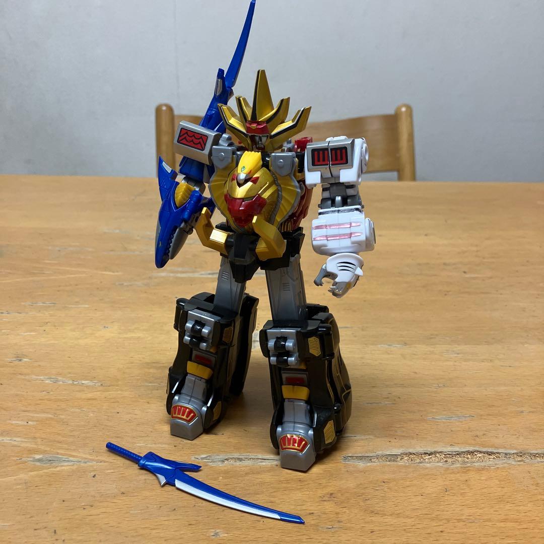 SMP ミニプラ　ガオキング　百獣戦隊　ガオレンジャー　ロボット　ゴジュウジャー