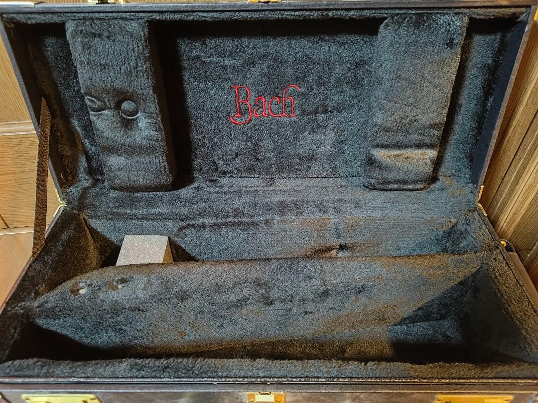 管楽器・吹奏楽器 BACH TRP 180ML 37/43 SP