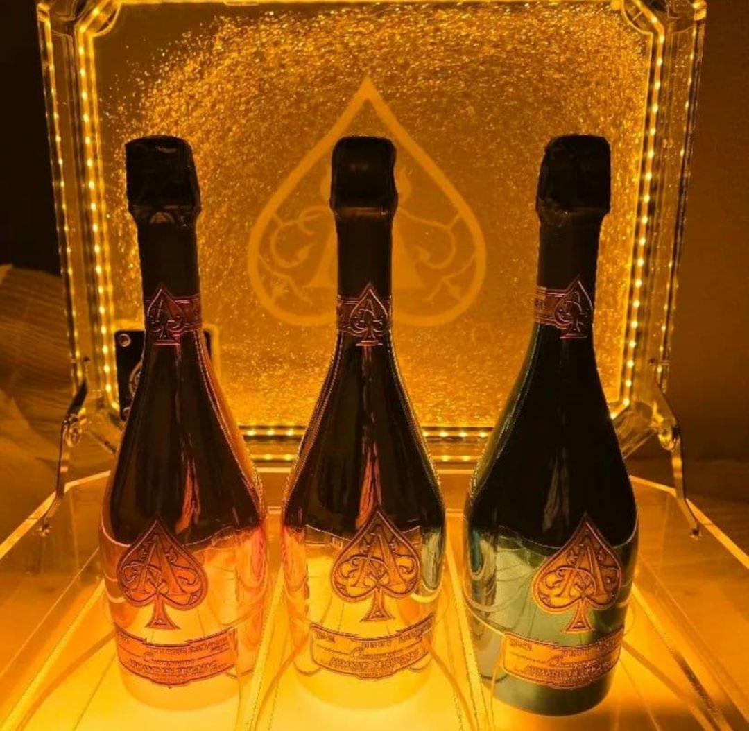 最新 アルマンド Armand アタッシュケース LED 信号機