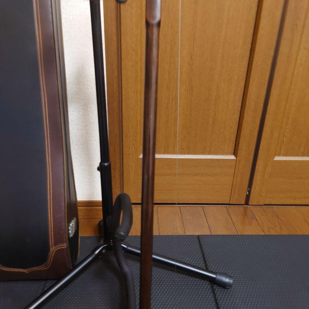 ニ胡 弦楽器 付属品多数　弓３本 中国 彫刻 ケース付き 現状販売