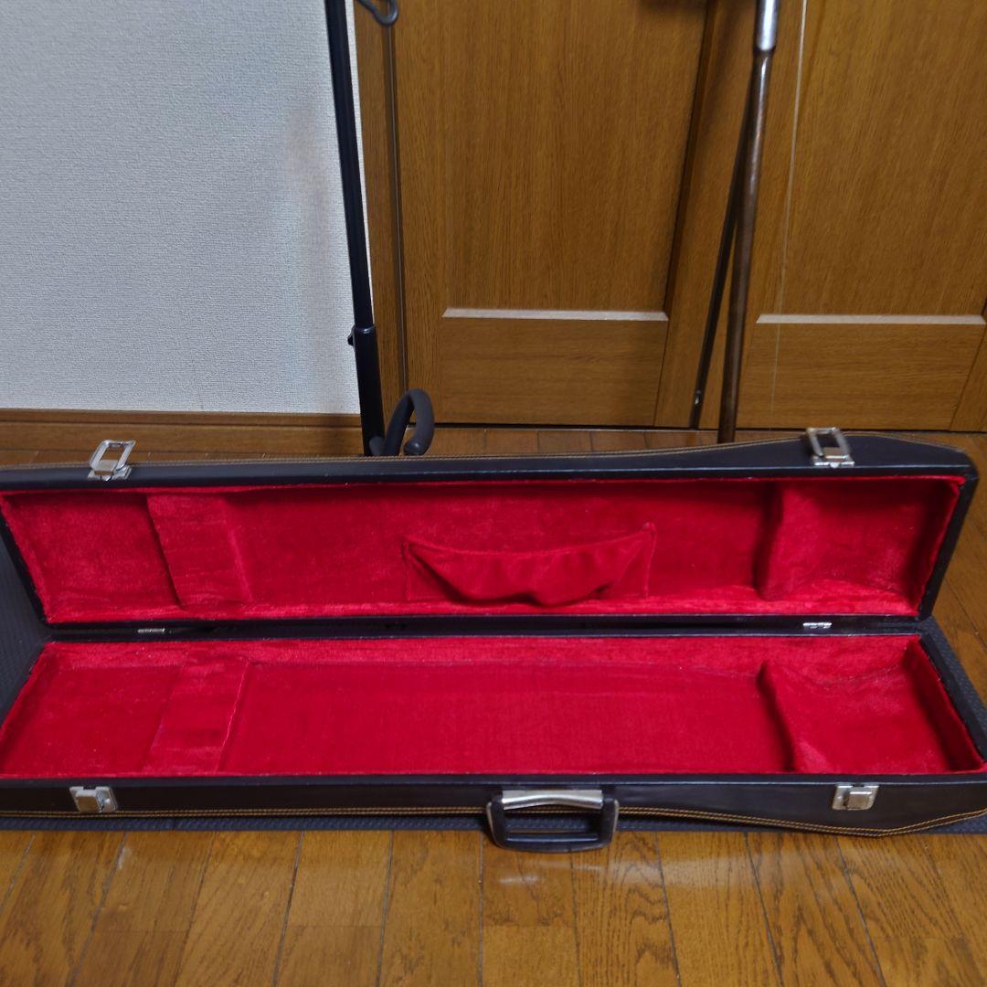 ニ胡 弦楽器 付属品多数　弓３本 中国 彫刻 ケース付き 現状販売