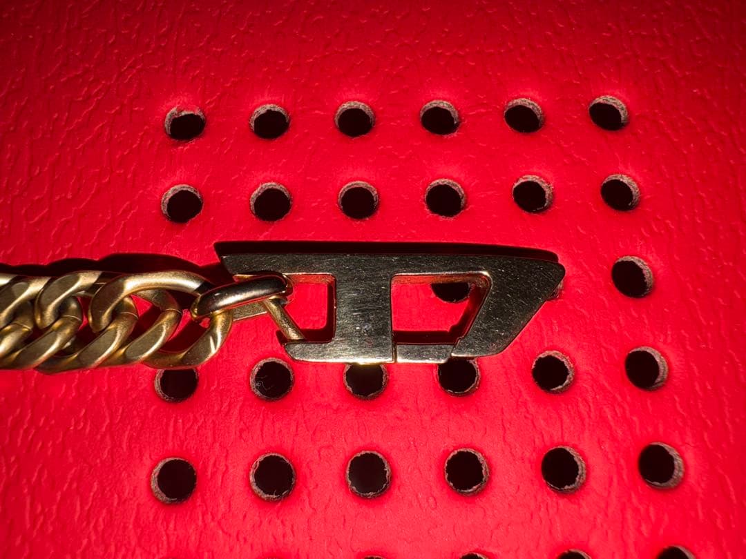 たらお⭐️美品⭐️DIESEL DX1511710 ゴールドチェーン