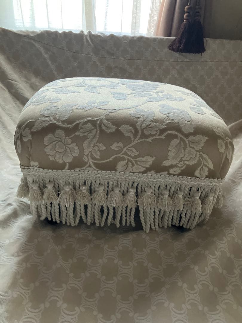 ジェニファーテイラー Jennifer Taylor スツール