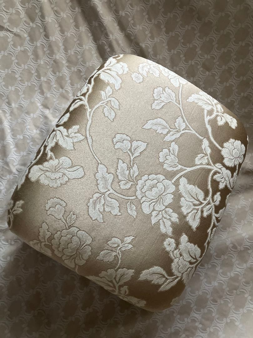 ジェニファーテイラー Jennifer Taylor スツール